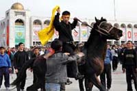 Kyrgyz opposition pushes for president's ouster