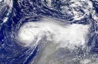 Hurricane Felix nears Central America, tourists are evacuates