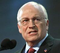 Dick Cheney arrives in Tokyo to talk to Japanese emperor