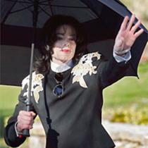 Michael Jackson closes house on Neverland Ranch