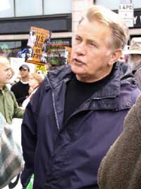 Martin Sheen, peace activists cited during anti-nuclear protest