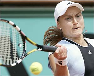 Petrova and  Hingis stay unbeaten at German Open