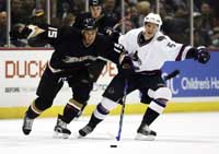 Ducks edge Senators to take 3-2 series lead in Stanley Cup finals