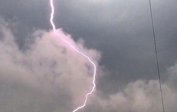 Lightning kills man during thunderstorm in Moscow. Lightning strike