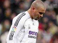 Ronaldo bends it like Beckham