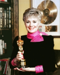 Shirley Jones honored by Pittsburgh Civic Light Opera for contribution to musical theater