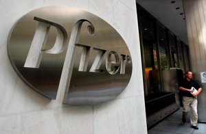 Pfizer anti-smoking   drug receives federal approval