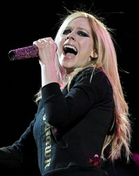 Avril Lavigne's concert too sexy for Malaysia