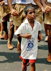 Police halt 5-year-old Indian marathon runner's 100-km walk in searing heat