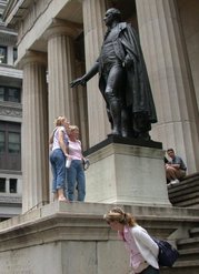 George Washington statue beheaded at Manhattan cathedral