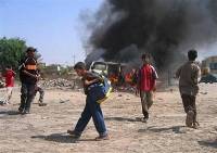 Roadside bomb explodes in Somali capital,two people killed,10 wounded