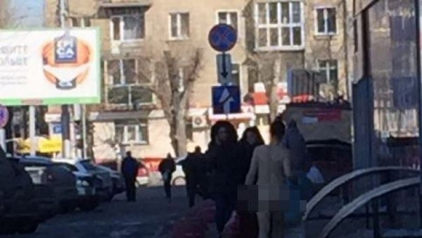 Naked woman on Karl Marx Square startles passers-by in Novosibirsk. 59956.jpeg