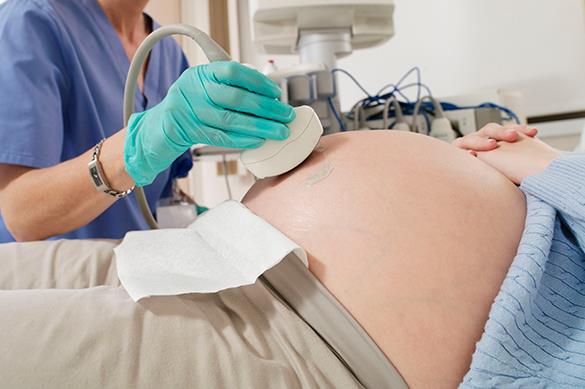 Men willing to become mothers look for uterus donors. Pregnancy in men