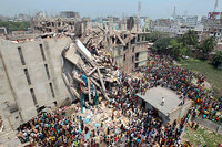 Bangladesh rescuers save 40 from under collapsed building. 49963.jpeg