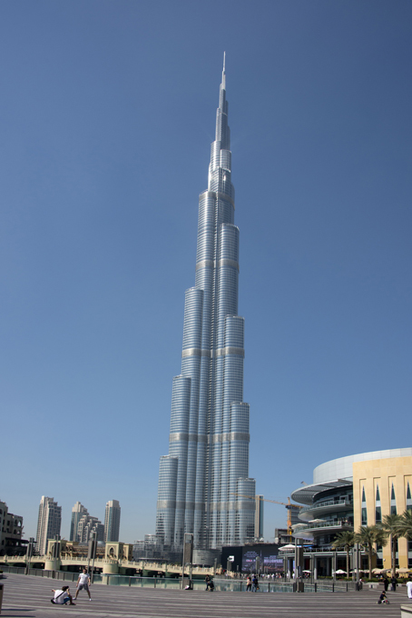 Dubai: Arab pearl amid endless desert