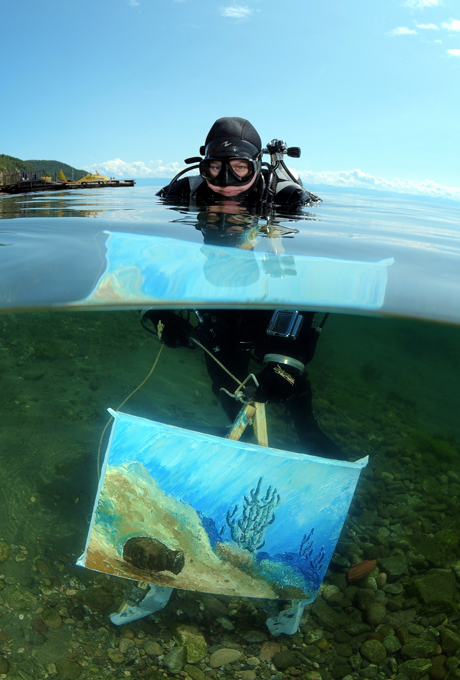 Underwater artist from Siberia