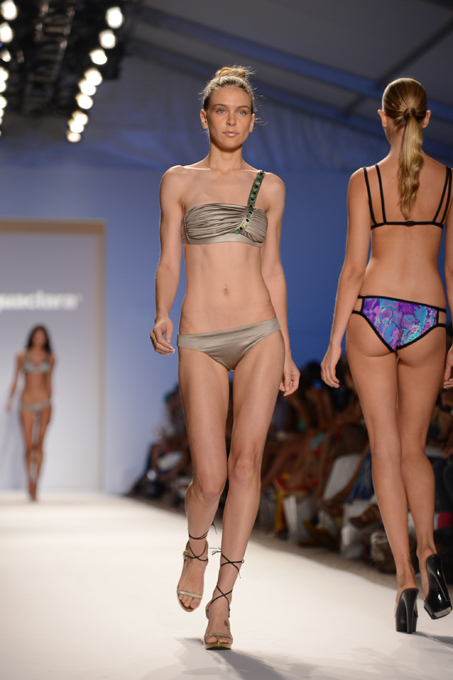 Aguaclara beach collection