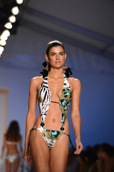 Aguaclara beach collection