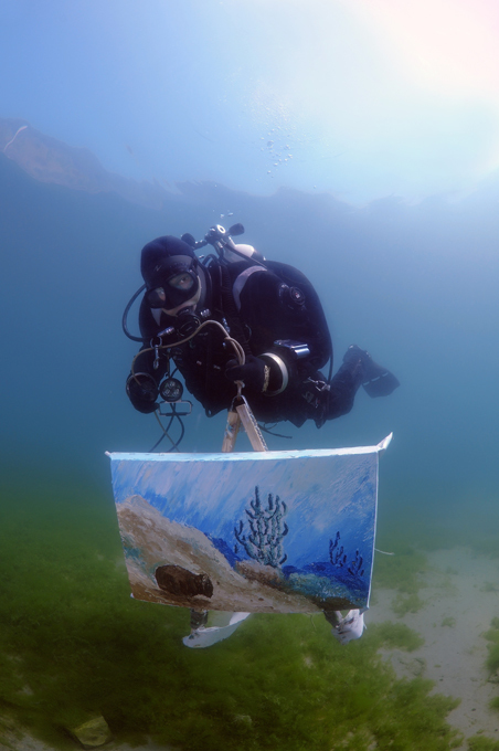 Underwater artist from Siberia