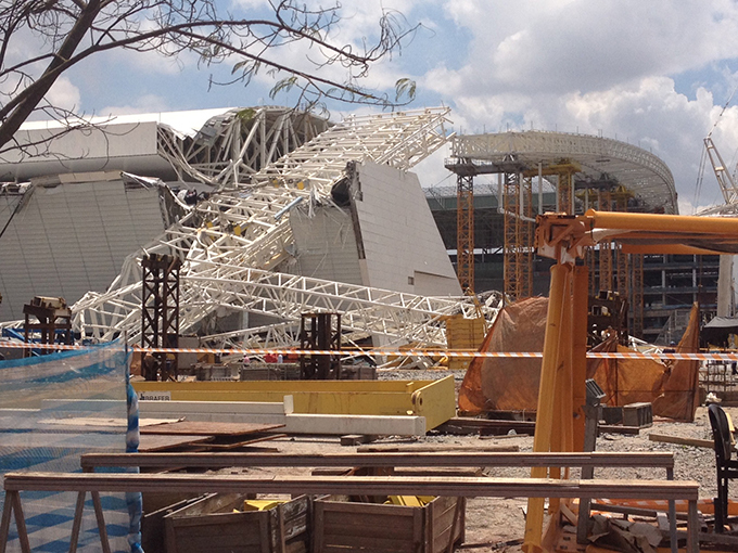 World Cup 2014 stadium collapses in Brazil