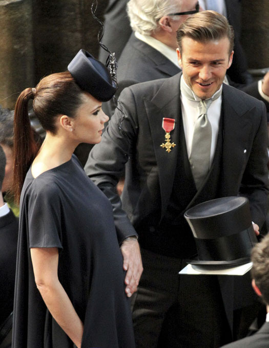 Victoria Beckham gives birth to baby girl