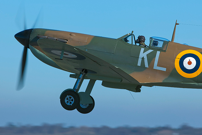 Legends of aviation: Supermarine Spitfire