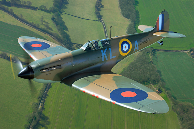 Legends of aviation: Supermarine Spitfire