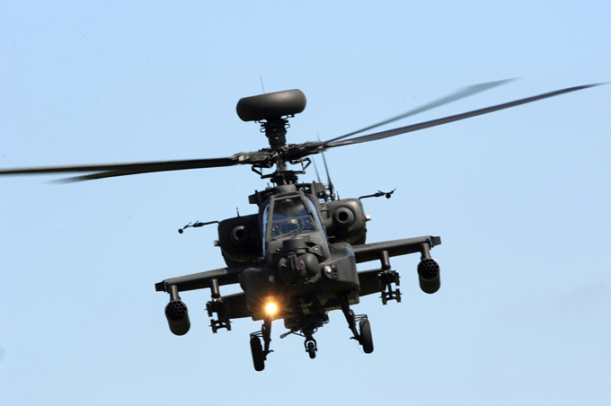 AH-64 Apache: Flying tank killer