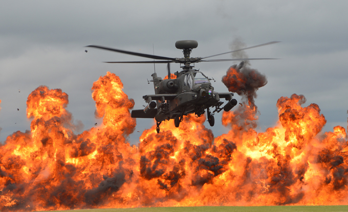 AH-64 Apache: Flying tank killer