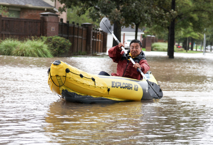 Harvey floods Texas