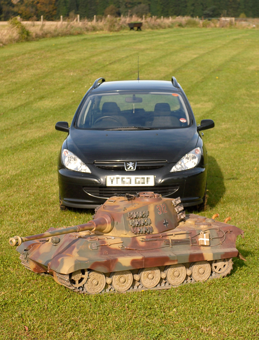 Remote-controlled King Tiger