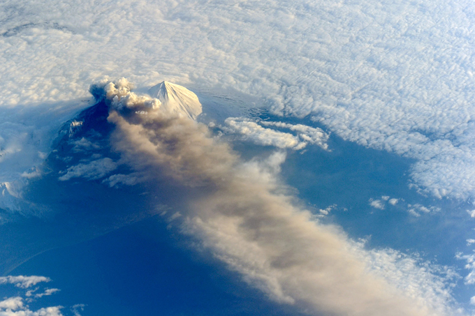 Pavlof volcano erupts in Alaska