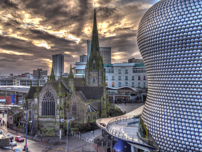 Which spot on Earth gets least sunlight?