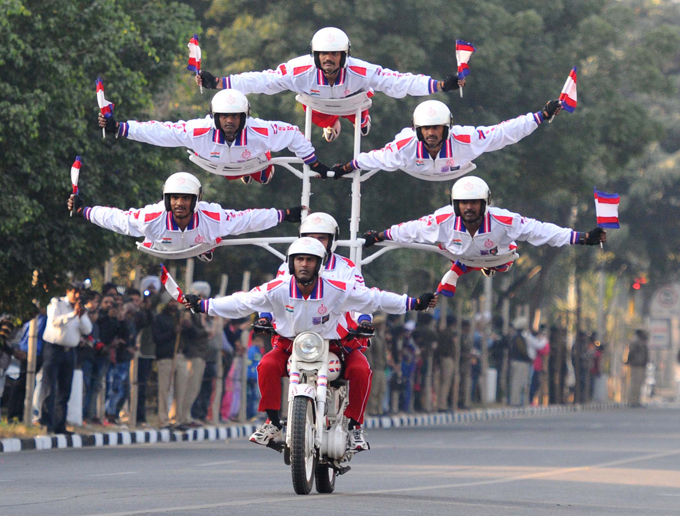 Indian army has daredevil motorcycle riders