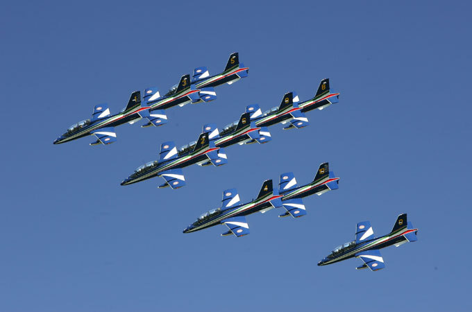 Frecce Tricolori, Italy's aerobatic team