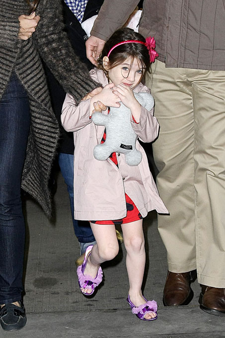 Suri Cruise made victim of fashion at 5