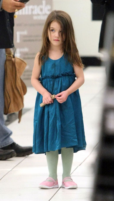 Suri Cruise made victim of fashion at 5