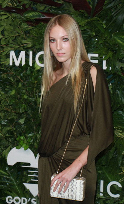 Famous models give way to younger generation