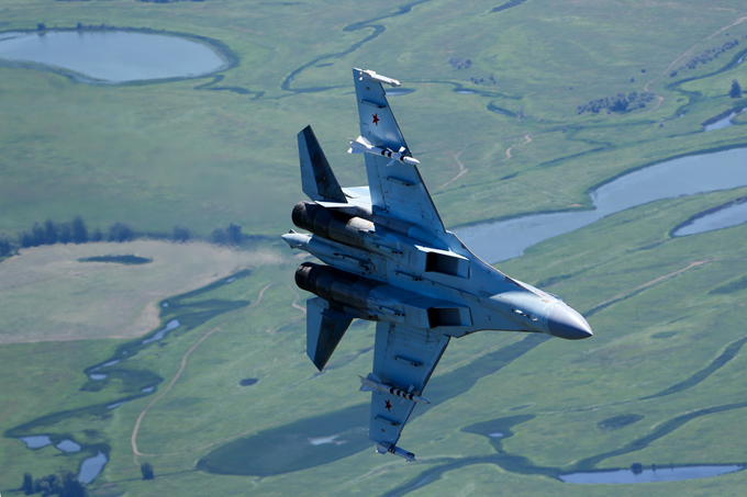 Su-35: Beauty in the sky