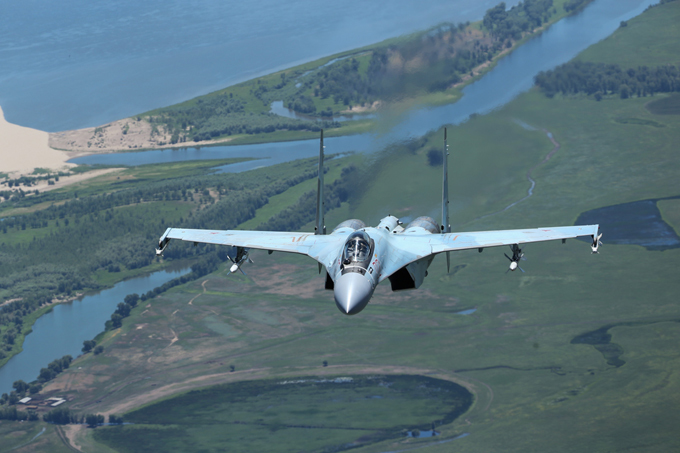 Su-35: Beauty in the sky