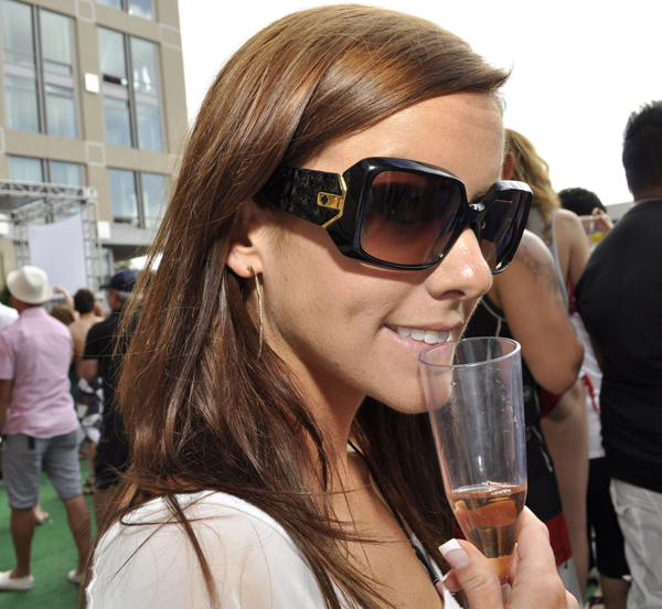 Prince Harry finds himself Middleton's lookalike