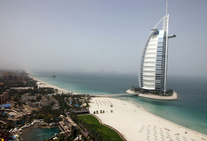 Dubai: Arab pearl amid endless desert