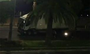 Hero of France: Motorcyclist tried to stop truck driver in Nice. Video
