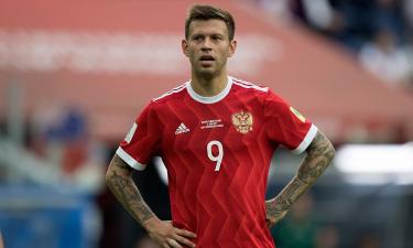 Russian Football Star Fedor Smolov Faces Criminal Case After Cafe Brawl in Moscow