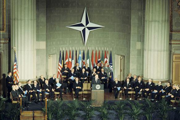 NATO: Built against USSR, doomed to lose battle against Russia