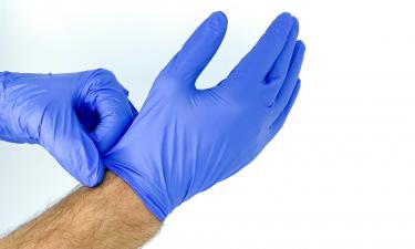 Woman in Moscow Becomes Pregnant After Partner Forgets Condom Inside