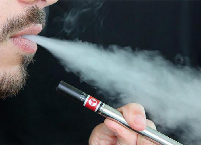 Moscow teenager suffers severe lung injury due to the use of vapes
