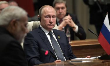 In New Delhi, Putin Calls Trump 'Sincere' on Ukraine and Criticizes the West