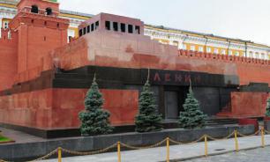 Vladimir Lenin's mummified body to remain in the heart of Russia for good?