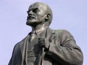 Who wages war on monuments in Russia?